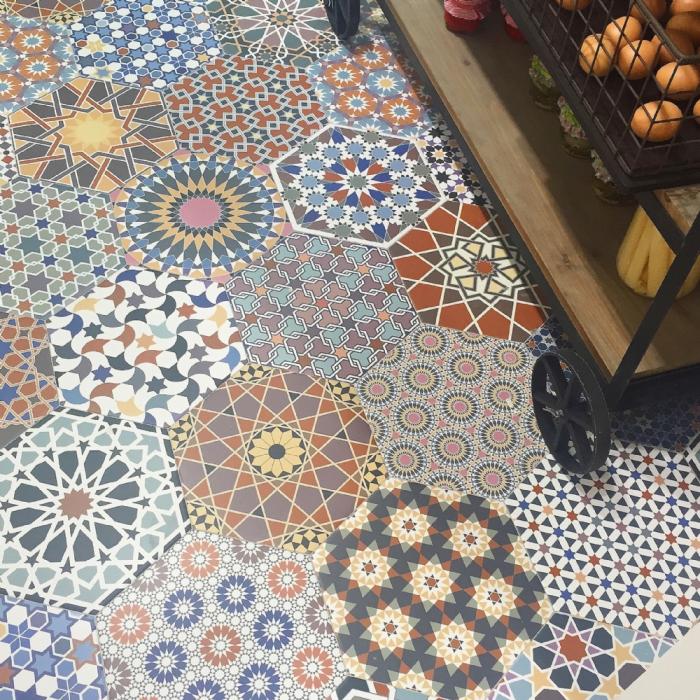 Cirkus Hexagon 28,5x33