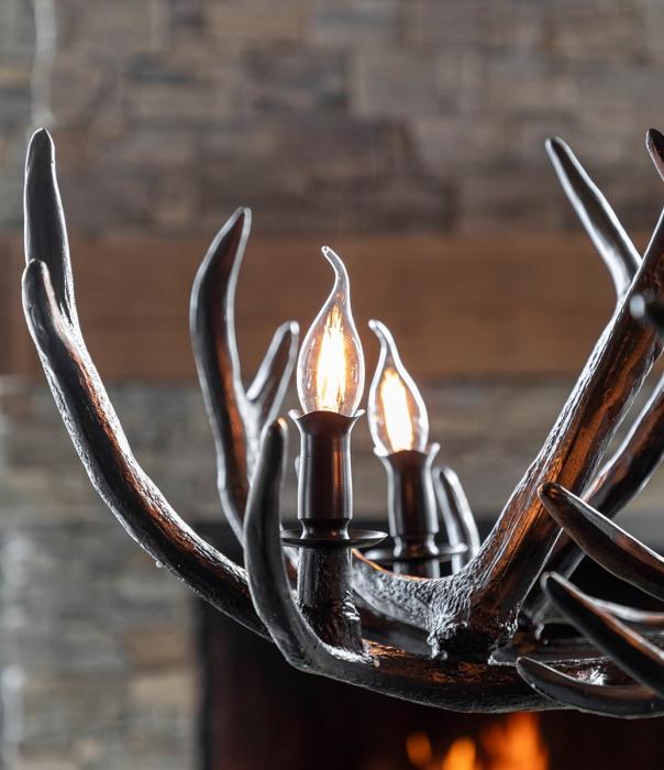 Antler Chandelier Taklampa Resin & Metall Ø90cm