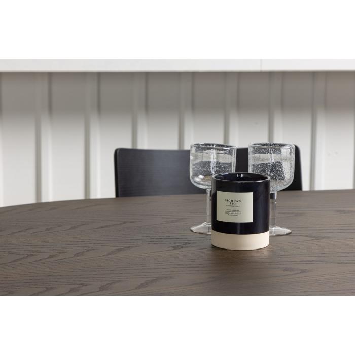 Oval matgrupp Stone, Montros