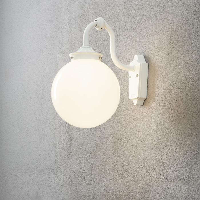Vägglampa Ute Arcturus E27 Ner Mattvit/Opal