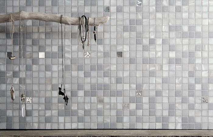 A1236 Glasmosaik Mix grå + vita guldbitar