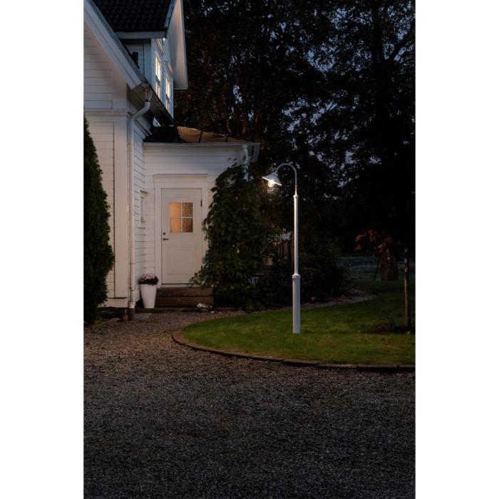 Lyktstolpe Vega E27 med Taurus Stolpe 2.4m