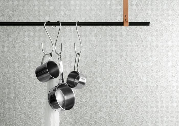 L0200 Glasmosaik ellips, grå