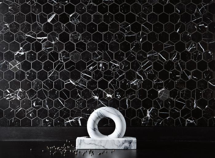 O0101 Marmor hexagon polerad svart