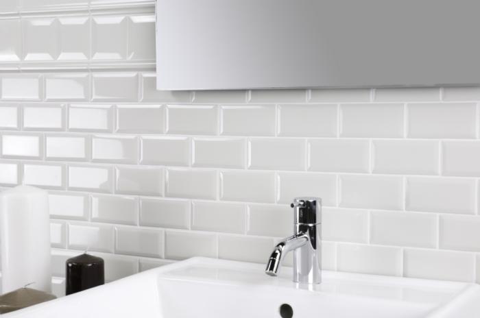 Biselado 7,5x15 vit fasad