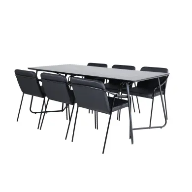 Rektangul&auml;r matgrupp Petra, Tvist