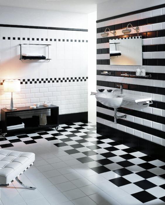 Chess 31,6x31,6 svart