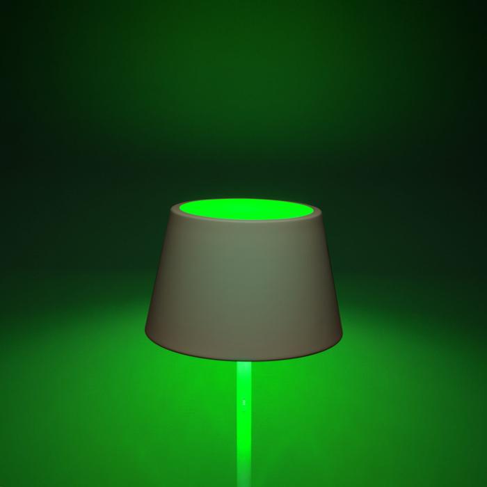 Golvlampa Ute Pomezia USB